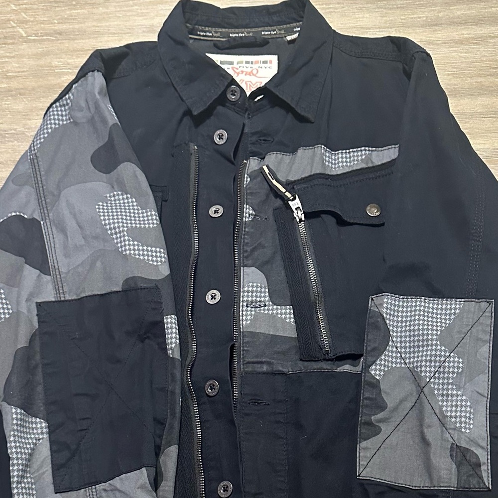 Triple Five Soul | Men's Vintage Camo (black/gray) Light Jacket - Size Medium